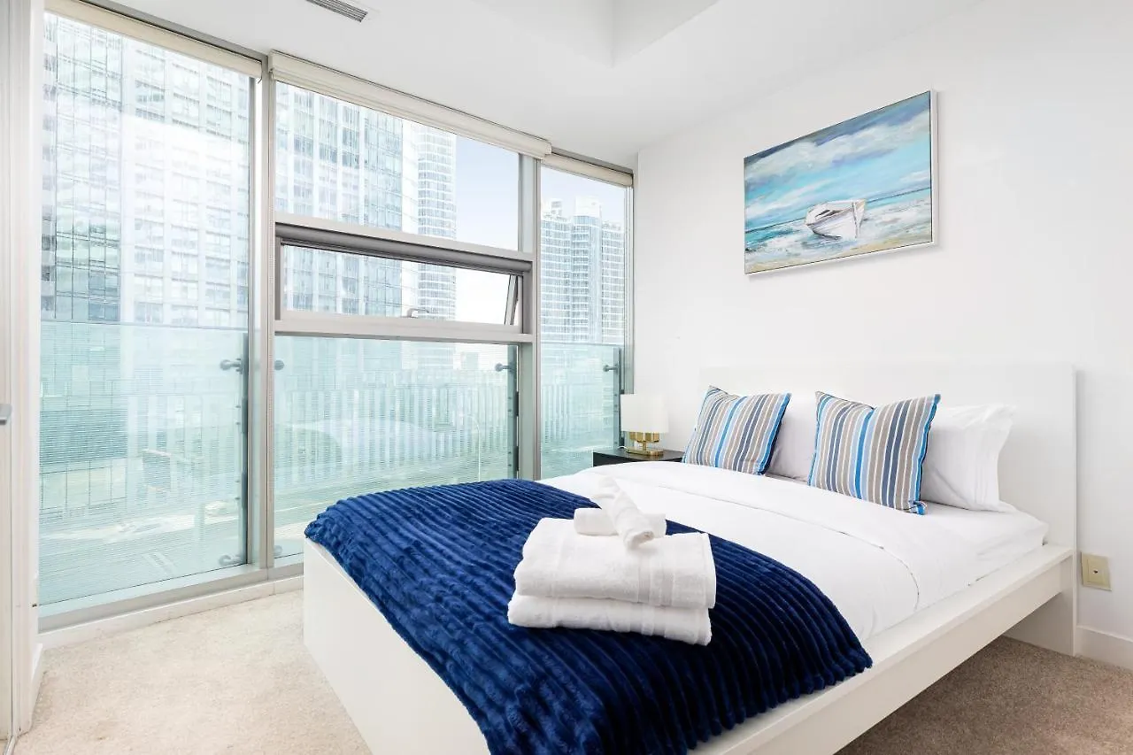 Downtown Toronto Condo Near Cn Tower, Mtcc, Rogers Center , Union Station 0*,