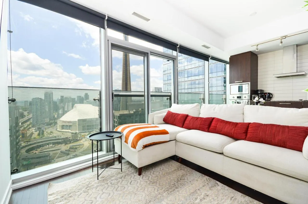 Downtown Toronto Condo Near Cn Tower, Mtcc, Rogers Center , Union Station